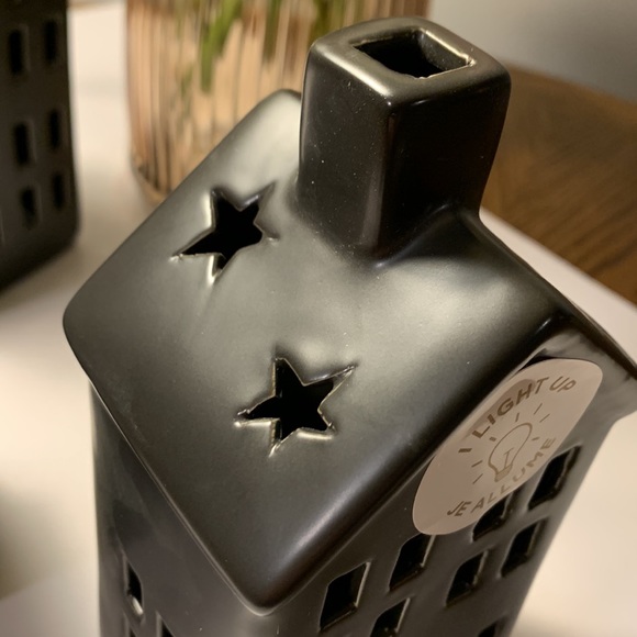 NIB Ceramic Set of 3 LED Light Houses Black Matte color - Picture 7 of 13